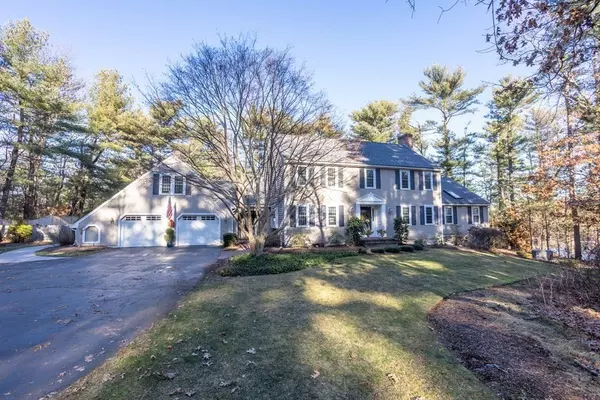 Duxbury, MA 02332,130 Pine Lake Rd