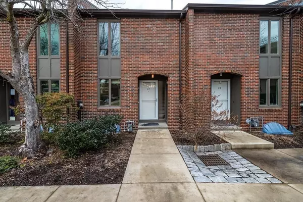 Amherst, MA 01002,22 Webster Court #22