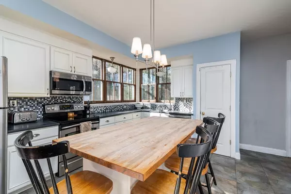 Abington, MA 02351,468 Randolph St