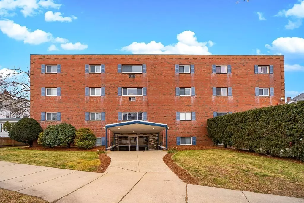 Watertown, MA 02472,183 Mount Auburn St. #42