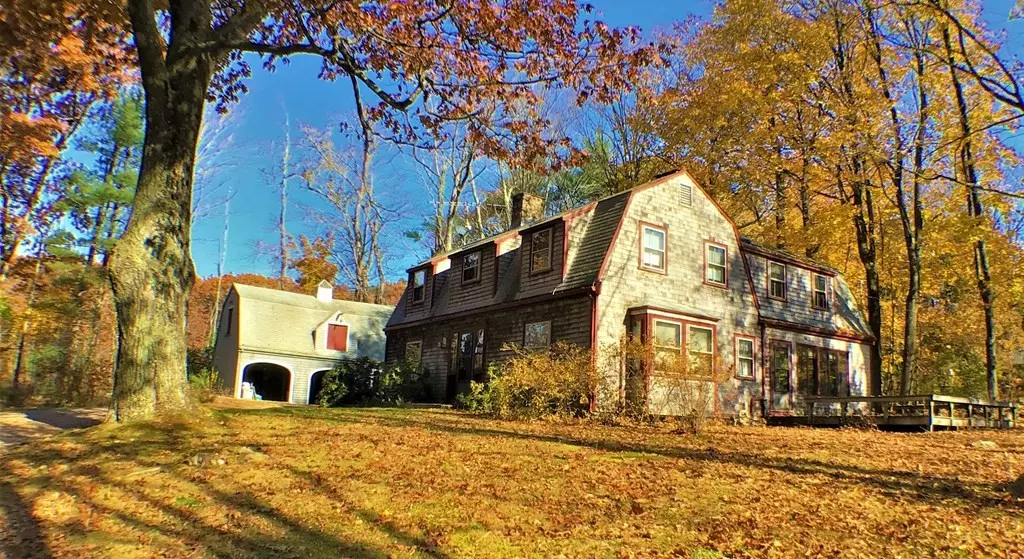 Petersham, MA 01366,44 West Street