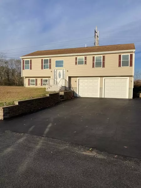 79 Nottingham Circle, Swansea, MA 02777