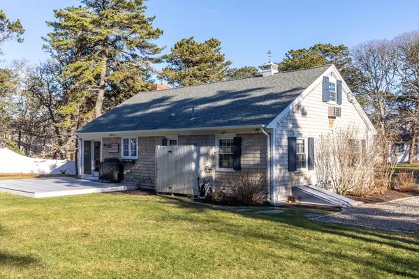 Chatham, MA 02659,41 Myrtle Dr