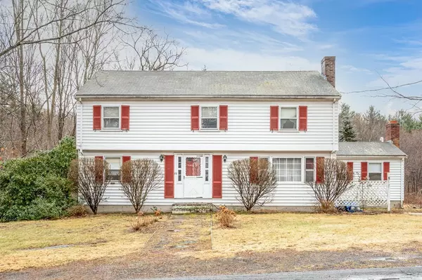 82 Foster St, Littleton, MA 01460