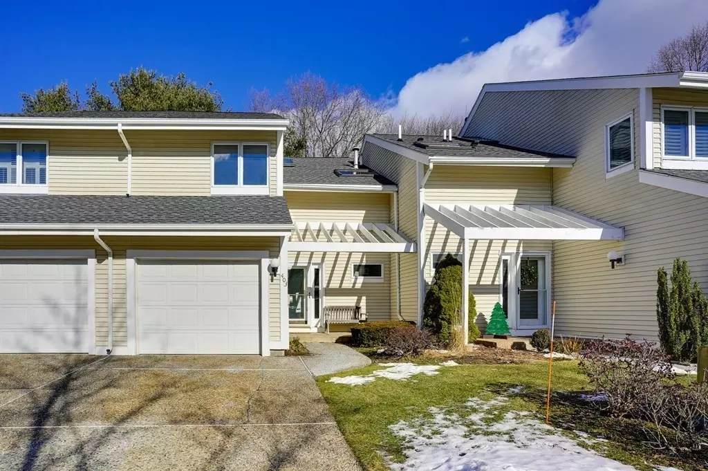 Walpole, MA 02081,403 Centre Ln #403
