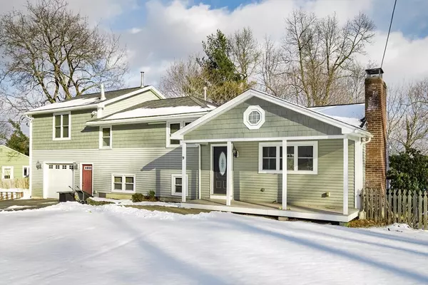 9 Evans Rd, West Boylston, MA 01583