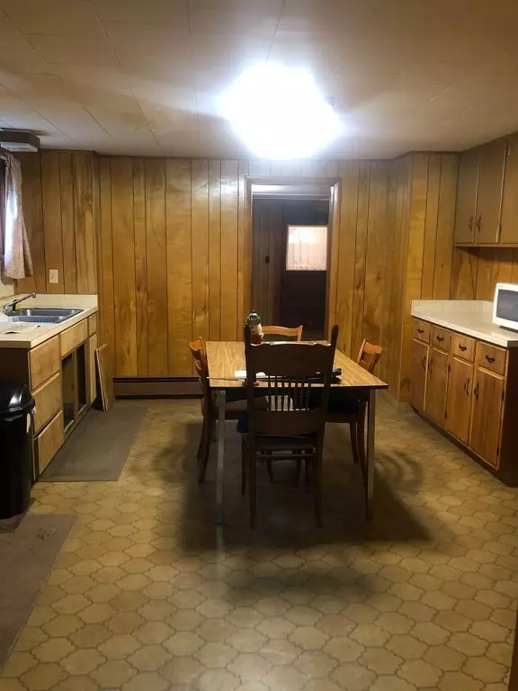 Athol, MA 01331,90 S Athol Rd