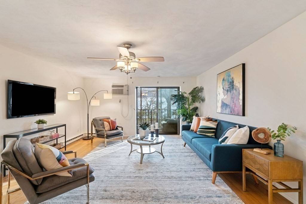 Medford, MA 02155,35 Washington St #8