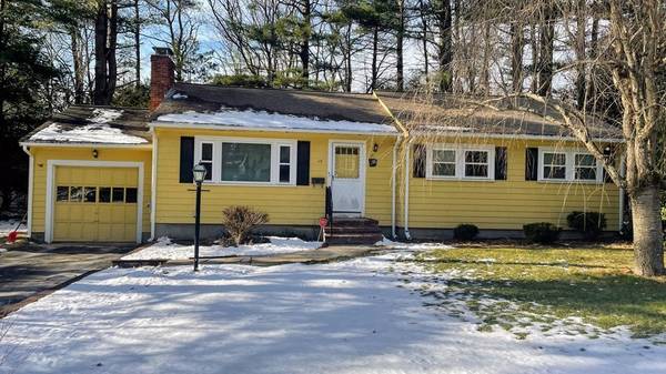 17 Woodard Rd, Walpole, MA 02081