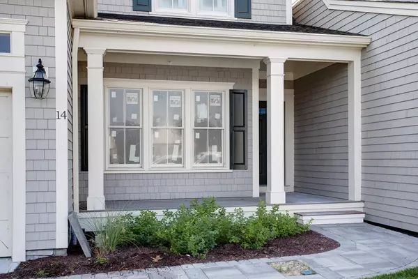 Bourne, MA 02534,1090 Shore Road #14