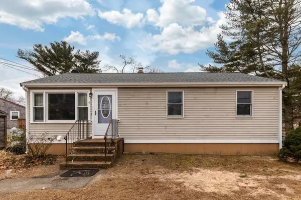 6 Willard St, Wareham, MA 02571