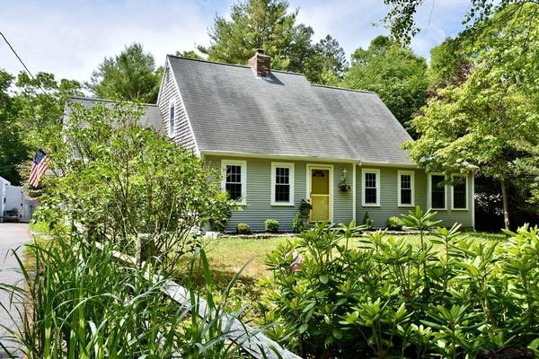 83 Farmersville Rd, Sandwich, MA 02563