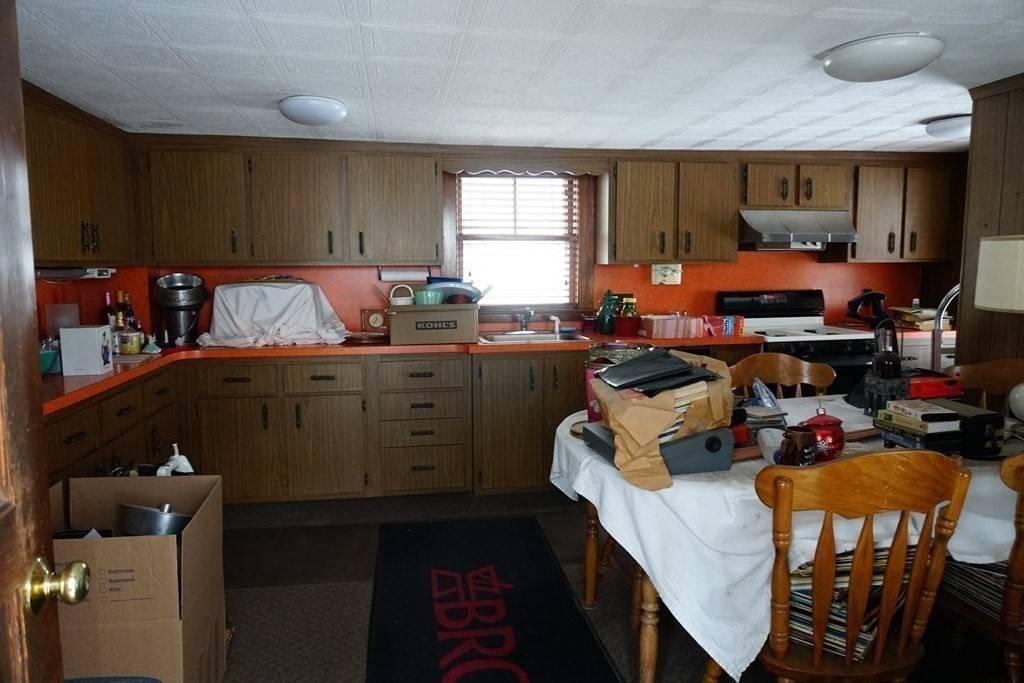 Woburn, MA 01801,30 Everett