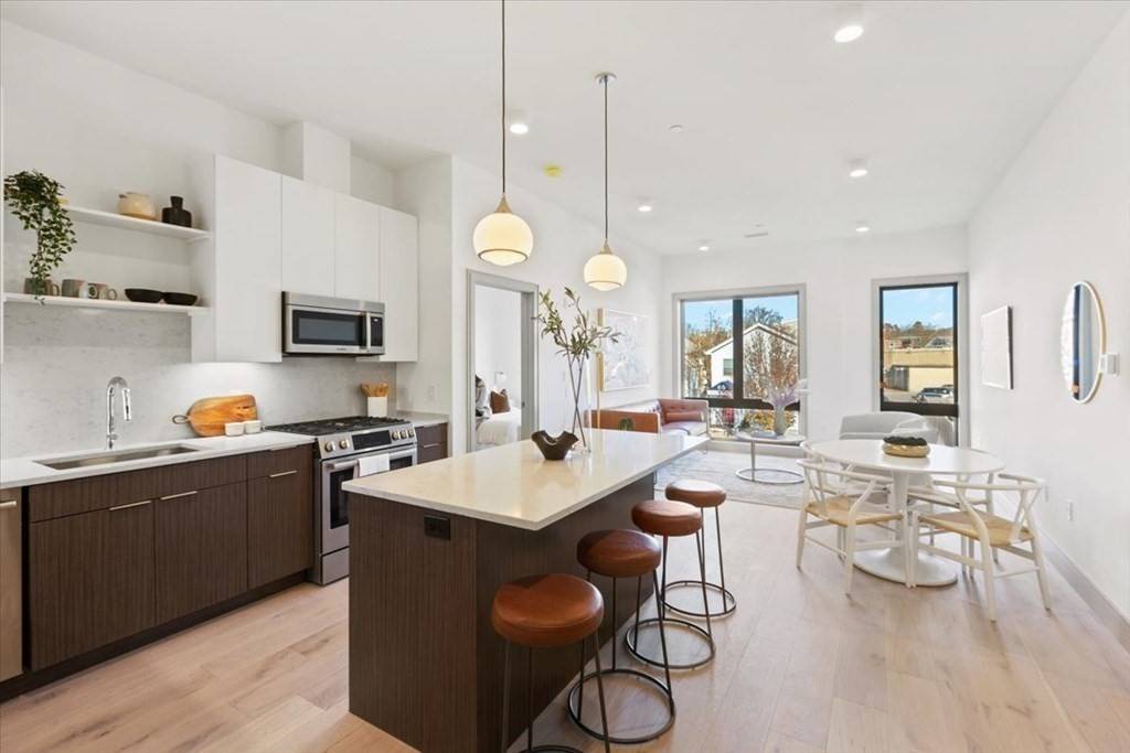 101 North Beacon St #209, Watertown, MA 02472