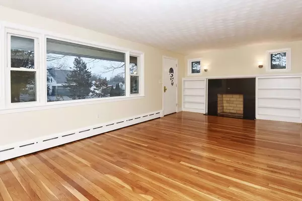 Tewksbury, MA 01876,8 March Rd