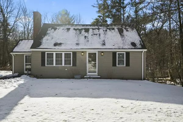 104 Chestnut Road, Tyngsborough, MA 01879