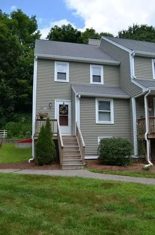 32 Edna Circle #32, North Brookfield, MA 01535