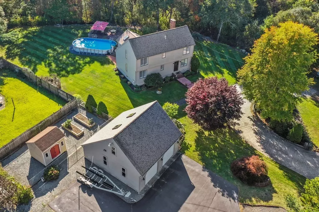 Mattapoisett, MA 02739,3 Greenbough Dr