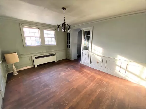 Melrose, MA 02176,61 Sheffield Road