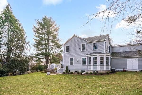 Wellesley, MA 02481,5 Wynnewood Road