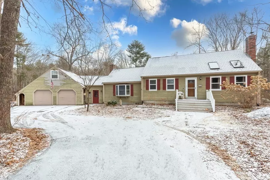 266 Miller St, Middleboro, MA 02346