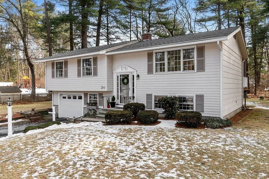 24 Porter Road, Chelmsford, MA 01824