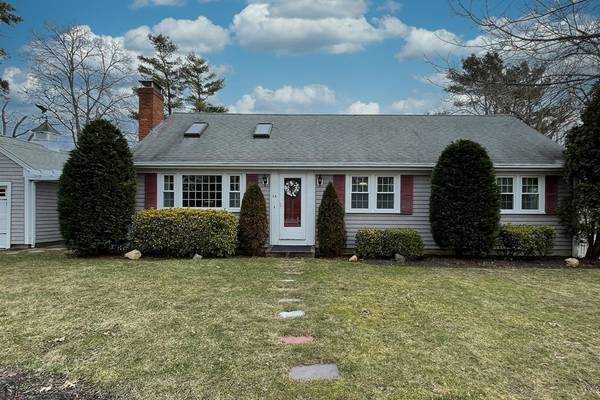 54 Davis Rd, Yarmouth, MA 02664