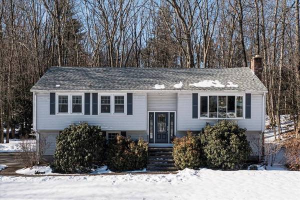 32 Valentine Rd, Northborough, MA 01532