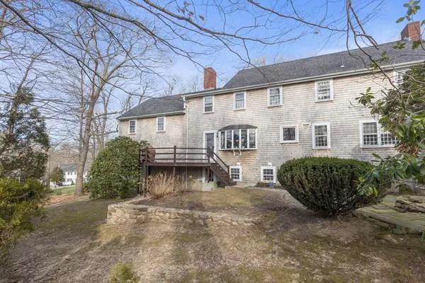 Cohasset, MA 02025,70 Fairoaks Ln