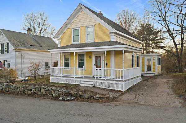 32 W Bulfinch Street, North Attleboro, MA 02760