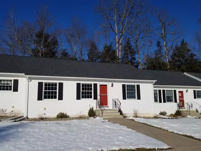 71 Rosewood #71, Southwick, MA 01077