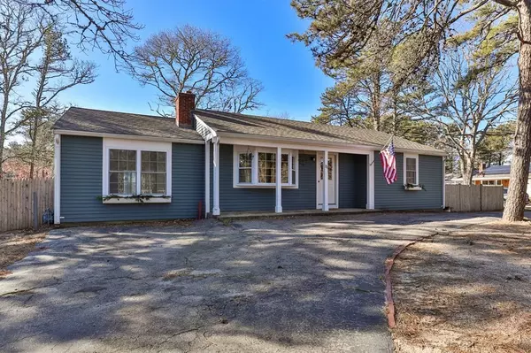 23 Shadyrest Dr, Yarmouth, MA 02664