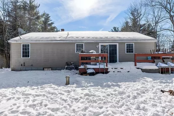 Hubbardston, MA 01452,31 Geordie Ln