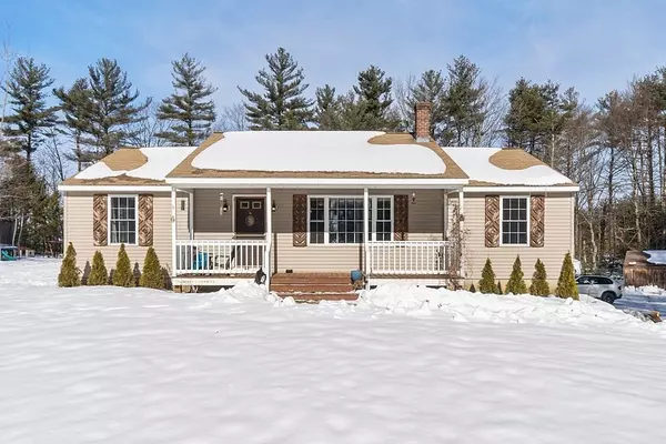 31 Geordie Ln, Hubbardston, MA 01452