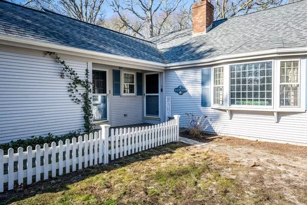 Yarmouth, MA 02673,4 Maura Rd