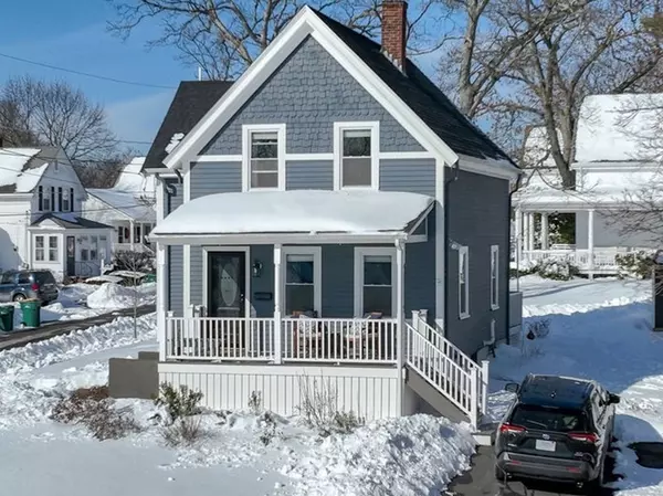 5 Myrtle St, Norwood, MA 02062
