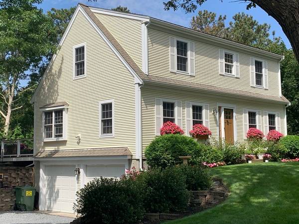 65 Baxter St, Dennis, MA 02639