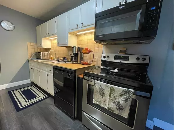 Plymouth, MA 02360,207 Samoset St #B20