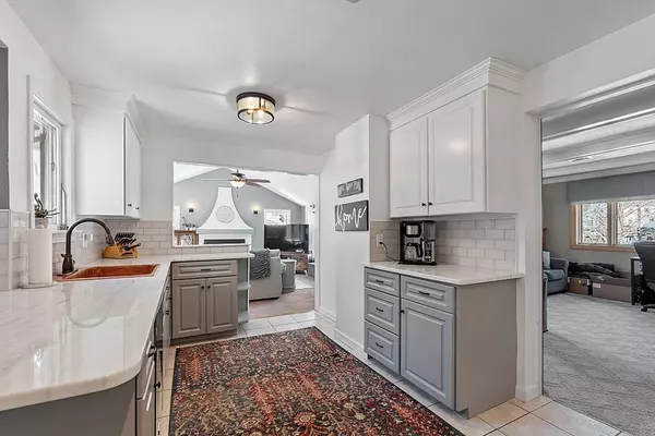 Ashland, MA 01721,14 Birch Hill Road