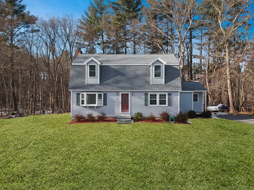 Pelham, NH 03076,34 Blueberry Cir