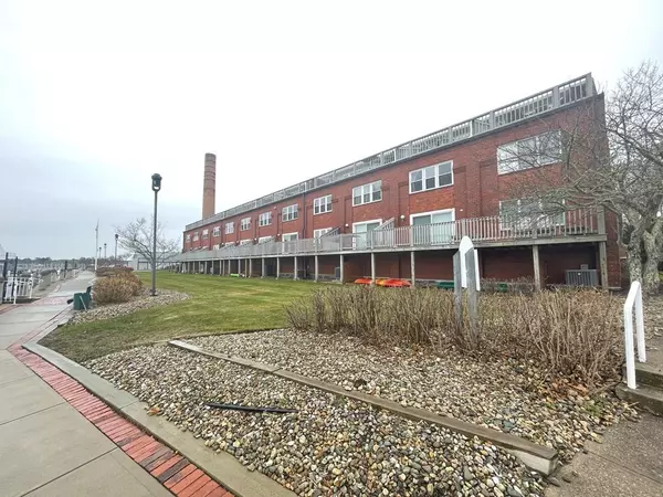 Wareham, MA 02571,45 Main Street #110