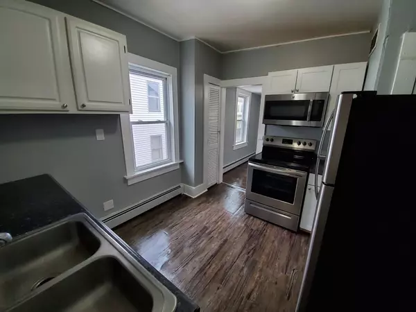 Spencer, MA 01562,41 1/2 Maple St