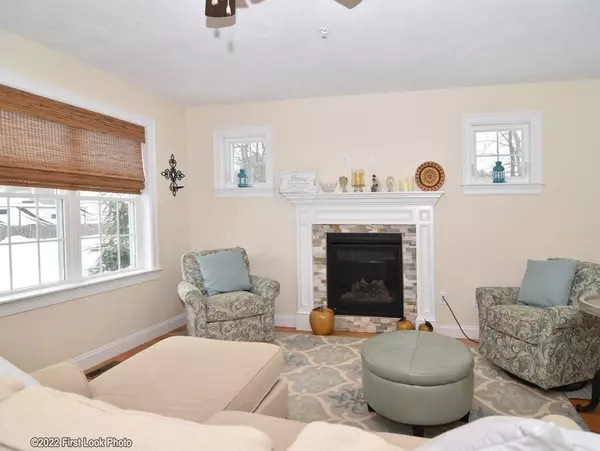 Abington, MA 02351,27 Clark St #27