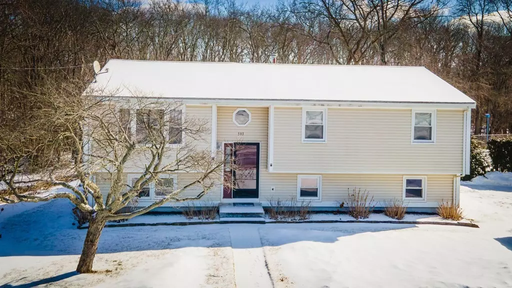Fall River, MA 02720,593 Elsbree St