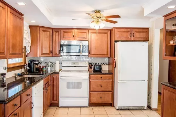 Billerica, MA 01821,30 Whittier Road