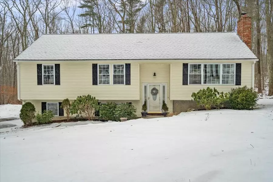 33 Donovan Rd, North Brookfield, MA 01535