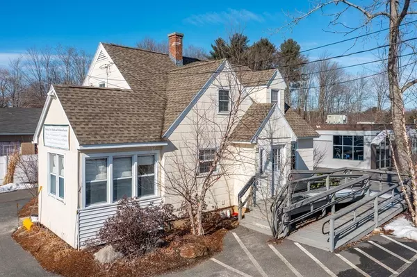 152 Northampton St, Easthampton, MA 01027