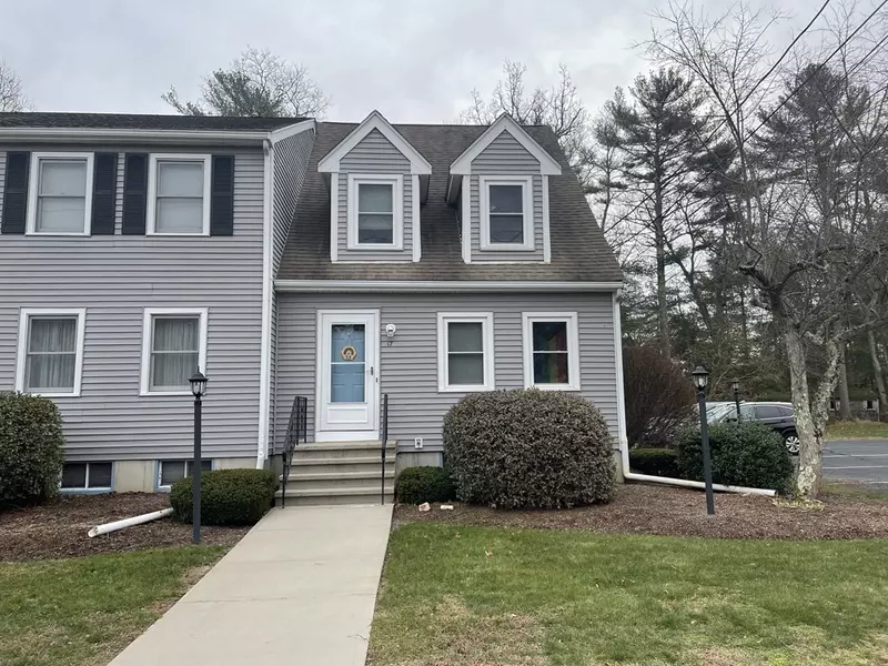 17 Basking Ridge Drive #17, Middleboro, MA 02346