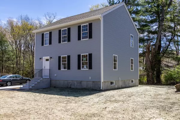 94 Warwick Avenue, Athol, MA 01331