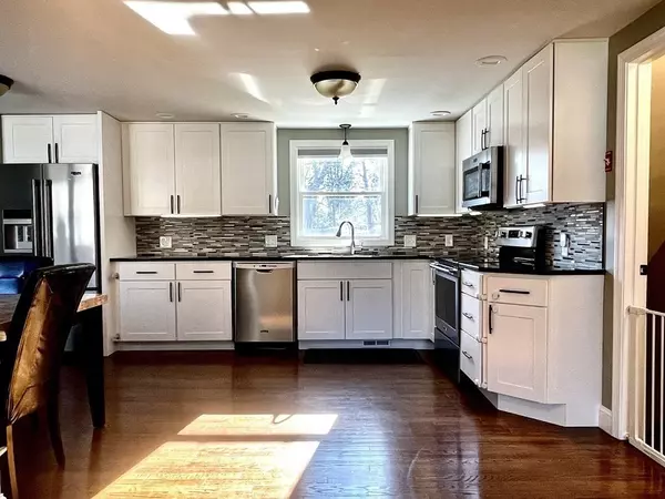 Agawam, MA 01001,27 Merrell Drive